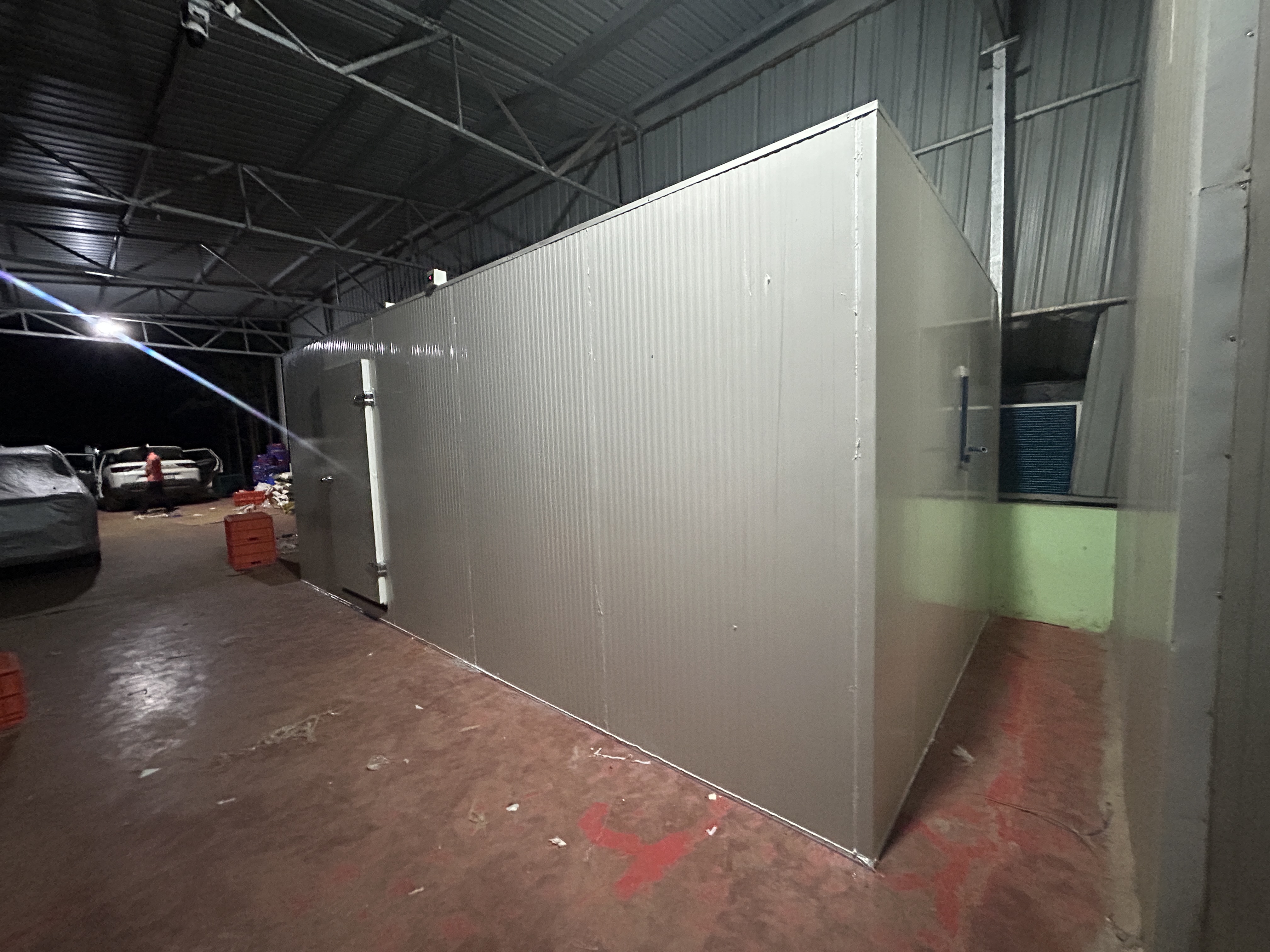 External View with Insulated Door